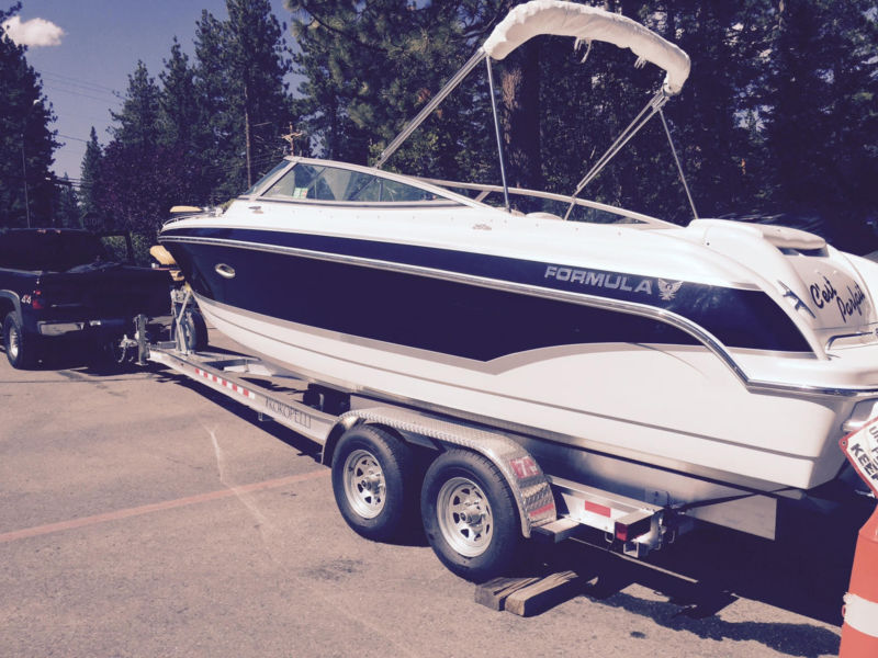 26' 2006 Formula 260 BR