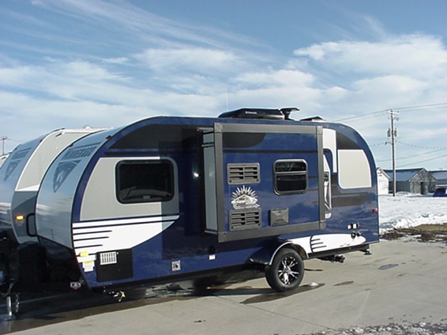 2002 Winnebago Adventurer 32V