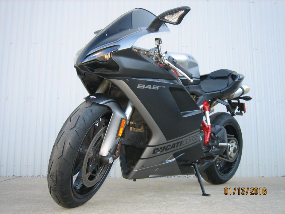2010 Ducati Monster 1100