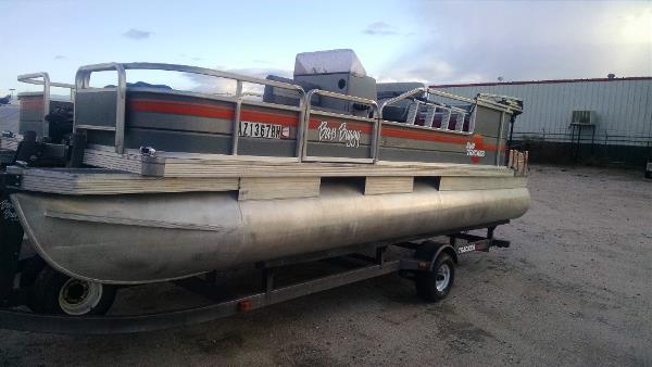 1987 Tracker 20' Bass Buggy