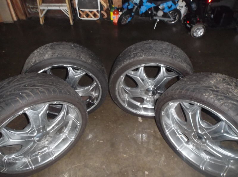 FOUR WHEEL'S & TIRE'S TWO 255/35/20'S ON RIMS TWO 245/35/20 ON RIMS, 0