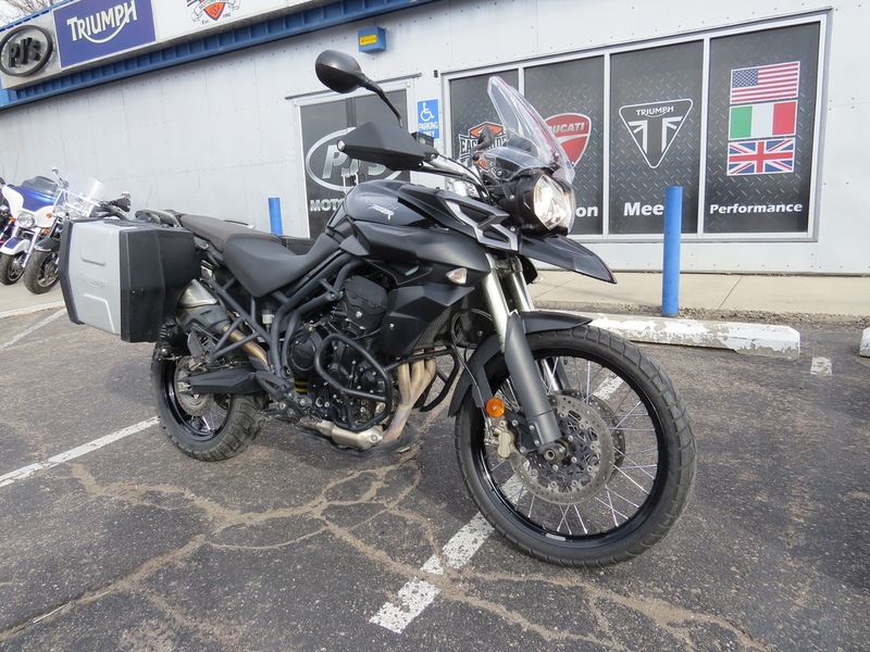 2012 Triumph STREET TRIPLE R