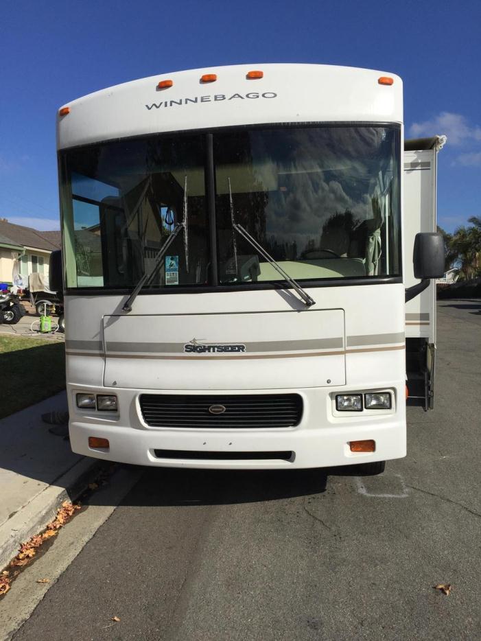 2004 Winnebago Sightseer 27