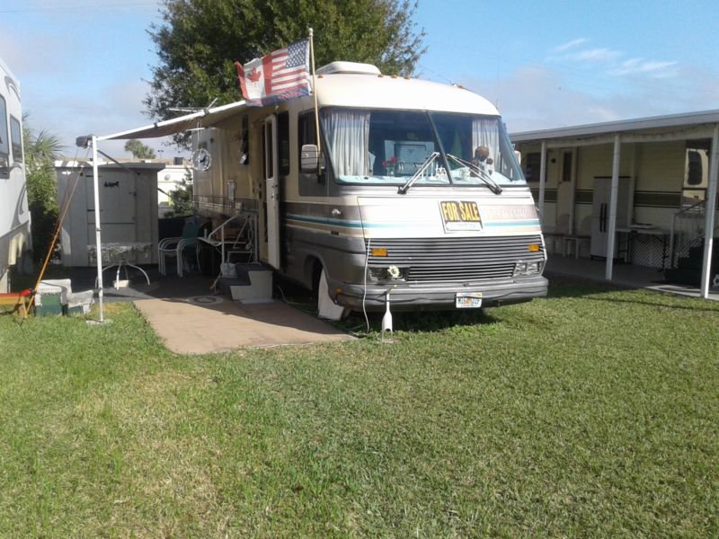 1990 Pace Arrow Motor Home