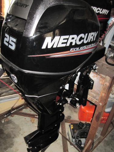 2014 Mercury 25ELPT EFI 4 stroke Engine and Engine Accessories