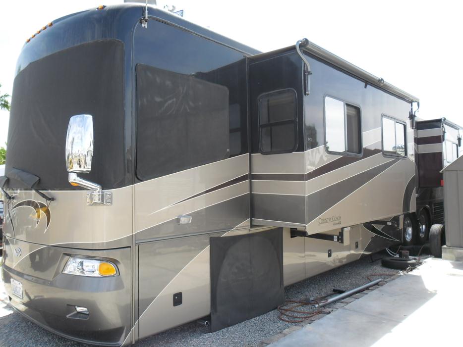 2005 Country Coach Allure Hood River