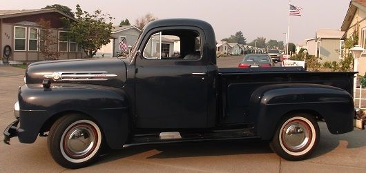1952 Ford F1 Deluxe Pickup