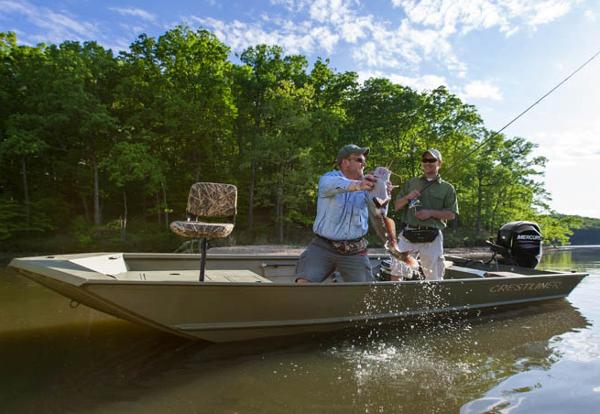 2015 Crestliner 1860 Retriever Jon DLX