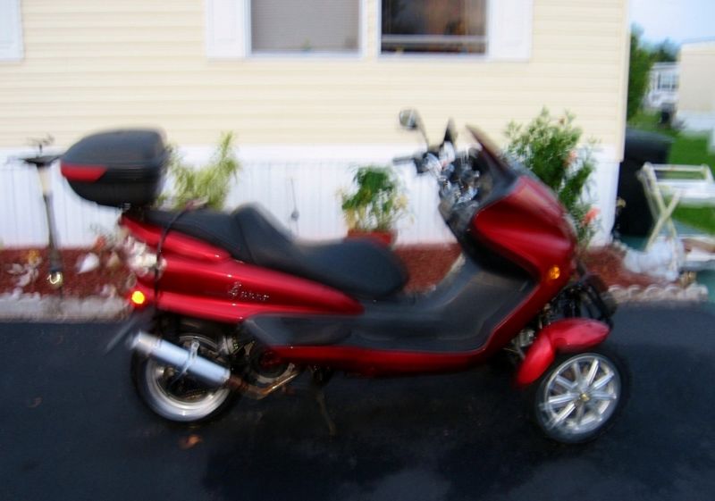 2012 Dong Fang 150 CC Scooter