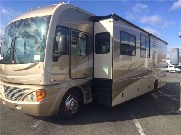 2006 Fleetwood Pace Arrow 36D