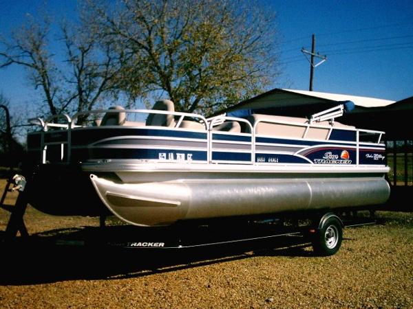 2015 Sun Tracker Fishin' Barge 20 DLX