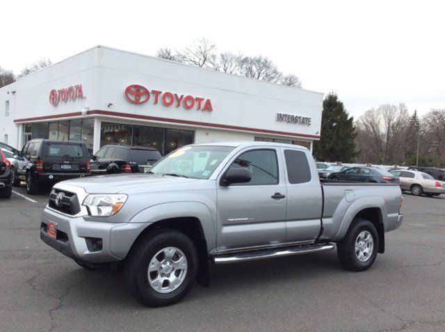 2014 Toyota Tacoma 4 Door Extended Cab Truck SR5