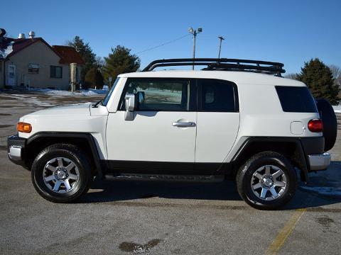 2014 Toyota FJ Cruiser 4 Door SUV, 0