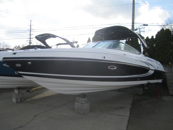 2015 Rinker 276 Captiva Bowrider