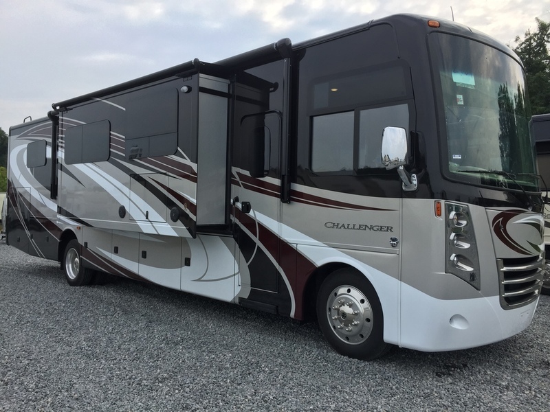 2016 Thor Motor Coach Challenger 37ND