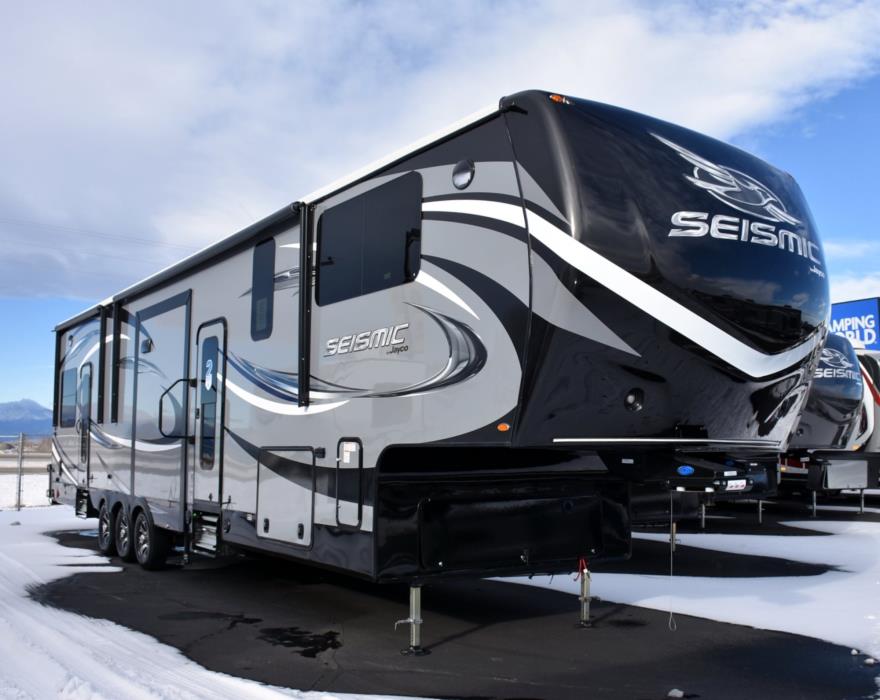 2017 Jayco SEISMIC 4112