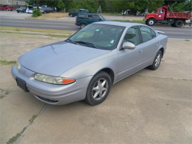 1999 Oldsmobile Alero 4 Dr GX 2 4L Sedan