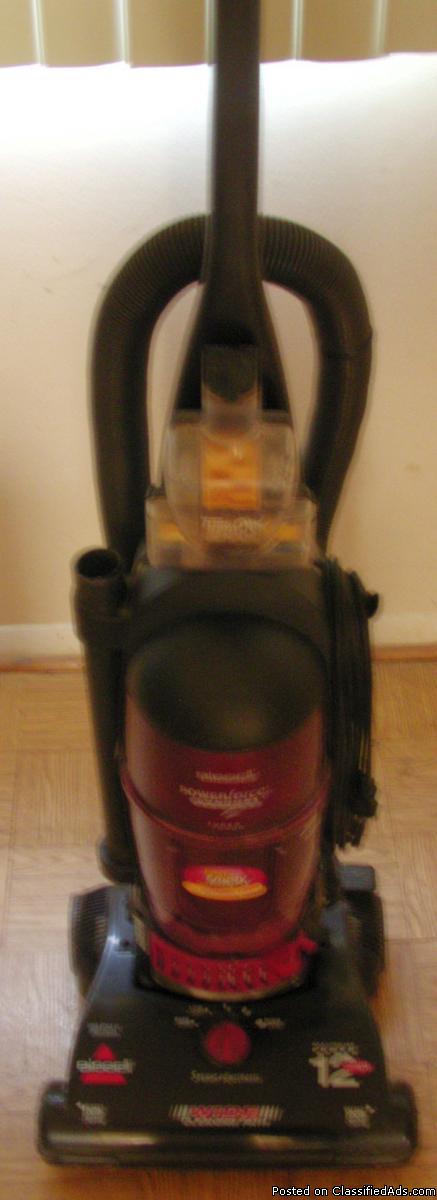 Bisell Bagless Vacuum Cleaner, 0