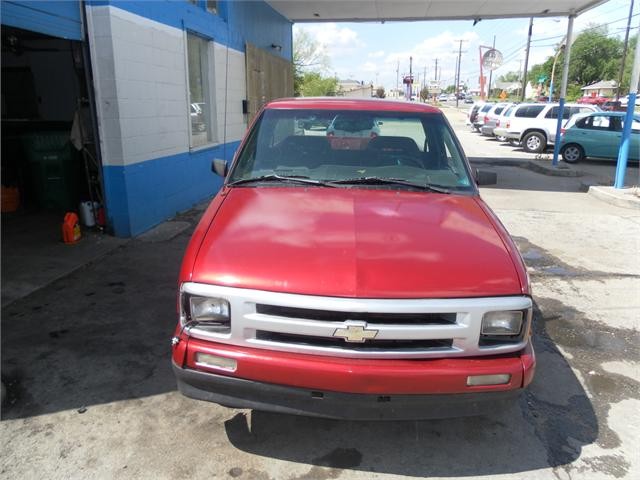 1995 Chevrolet S-10 2 Dr