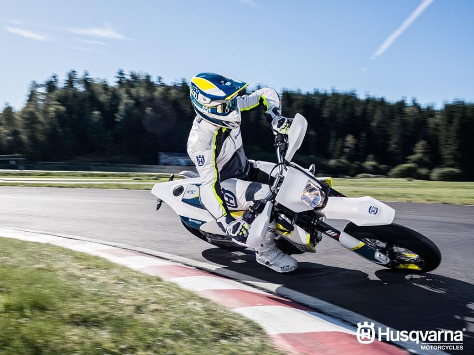 2017  Husqvarna  701 Supermoto