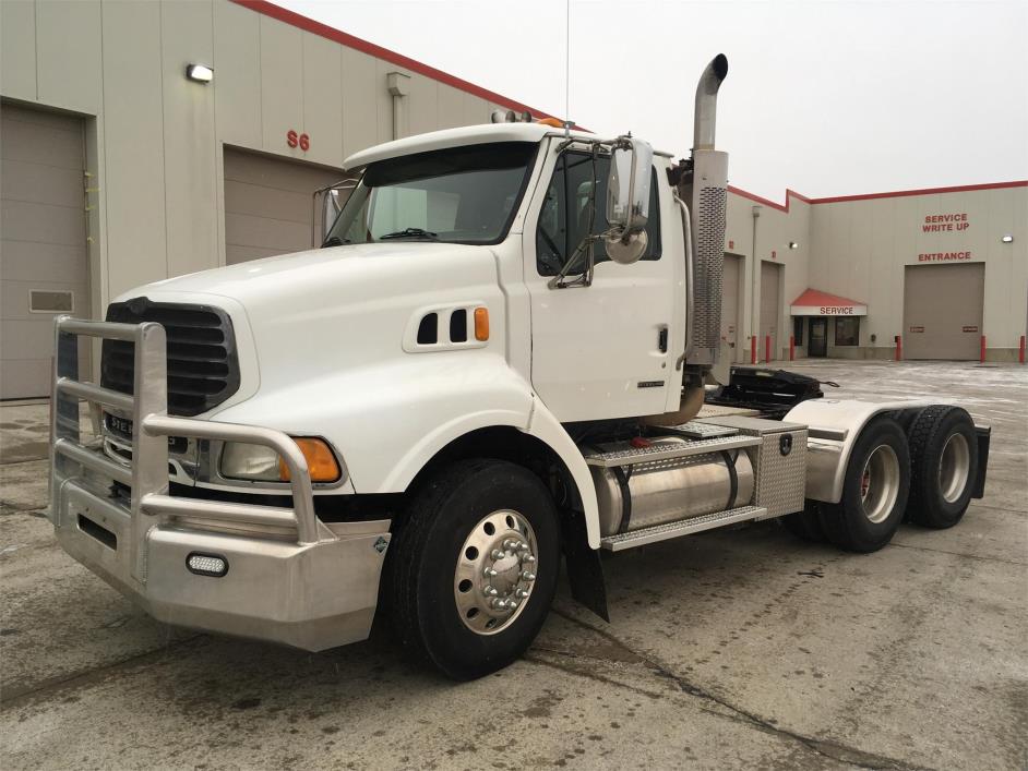 2004 Sterling Lt9500  Conventional - Day Cab