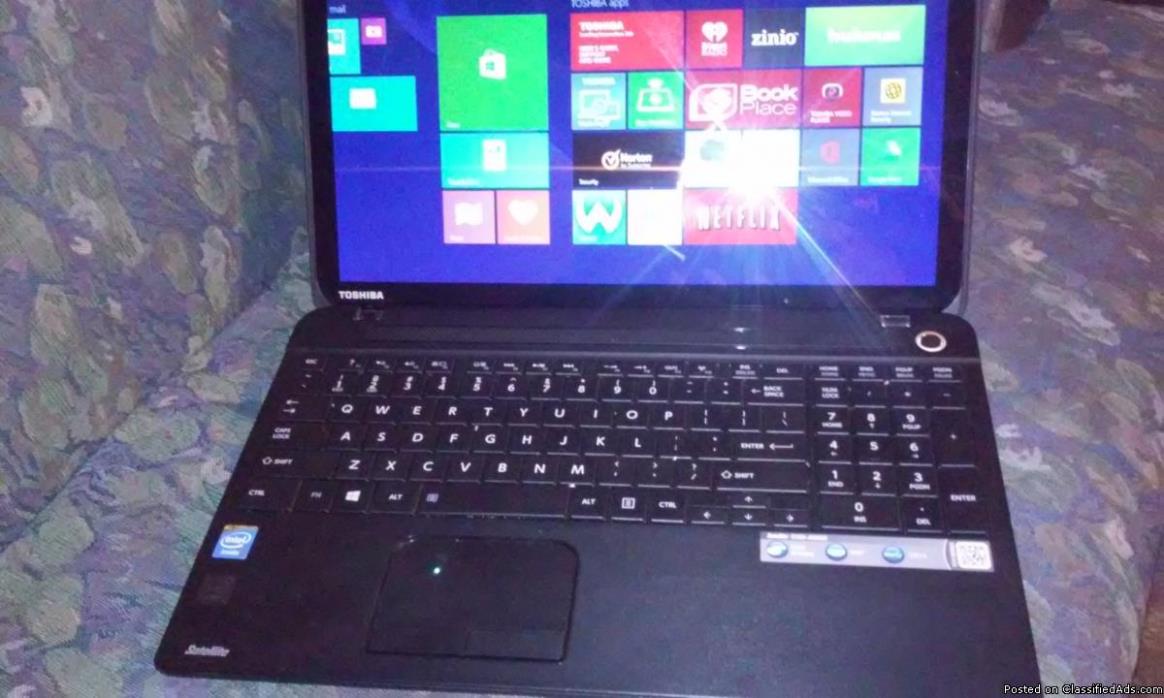 15.6 Toshiba touch screen laptop, 1