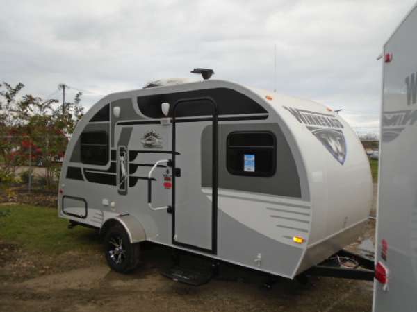 2016  Winnebago  Winnie Drop WD1710