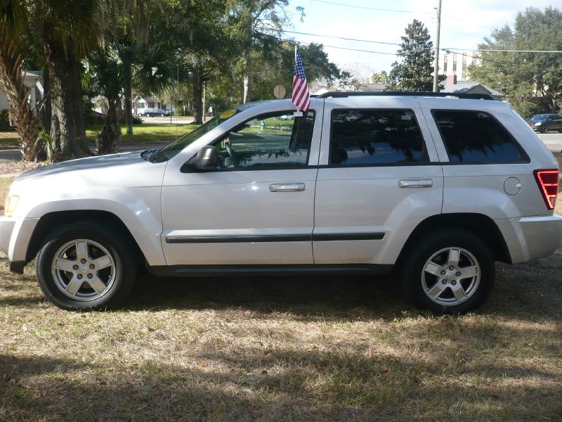 2007 Jeep Grand Cherokee 4WD 4dr Laredo