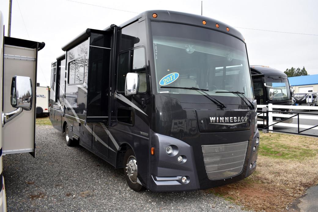 2017 Winnebago VISTA LX 30T