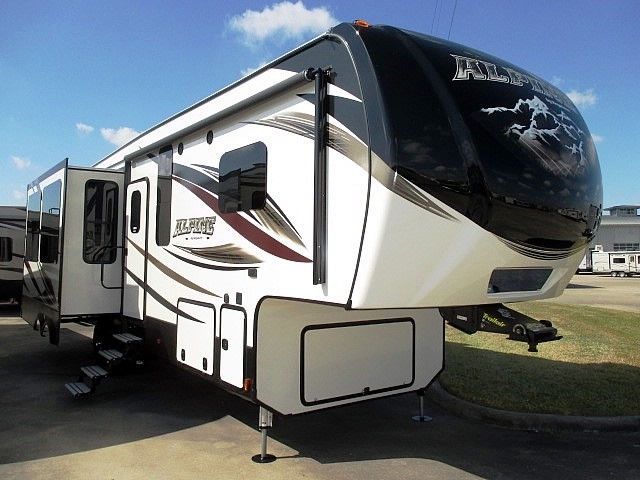 2017 Keystone Alpine 3401rs