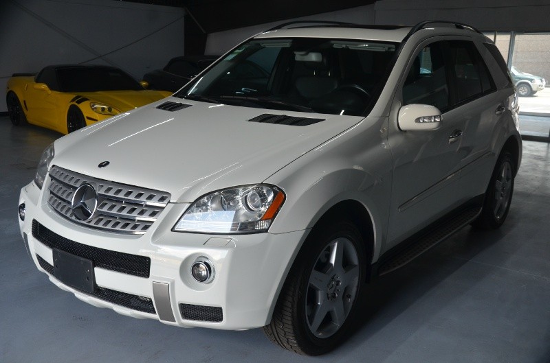 2008 Mercedes-Benz ML550,SUNROOF,NAVIGATION,REVERSE CAMERA,CLEAN,CALL TODAY!