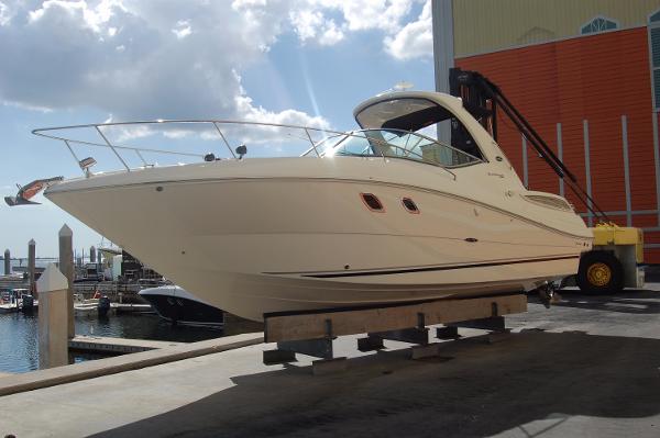 2014 Sea Ray 330 Sundancer