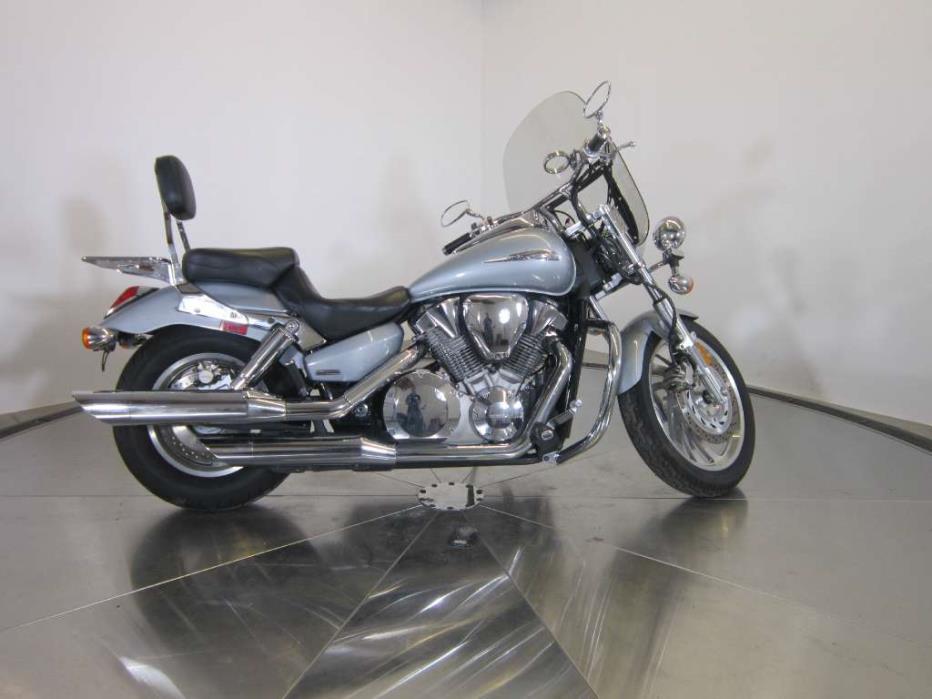 2004  Honda  VTX1300C