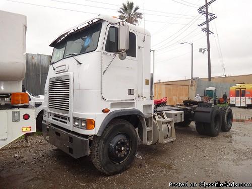 1999 FREIGHTLINER FLB HIGH TRUCK