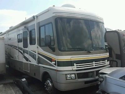 2004 Fleetwood BOUNDER RV Class A Motor Home For Sale