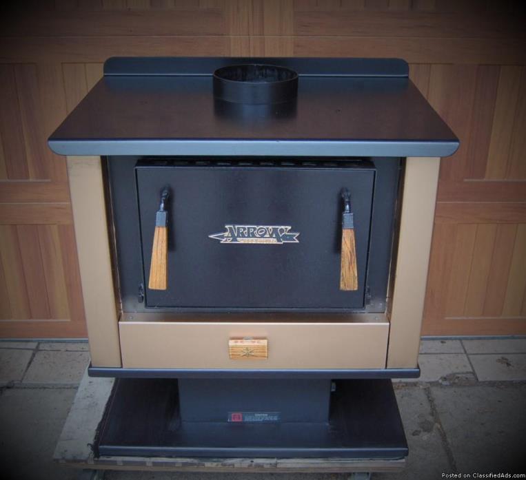 wood stove ARROW {straight + true}