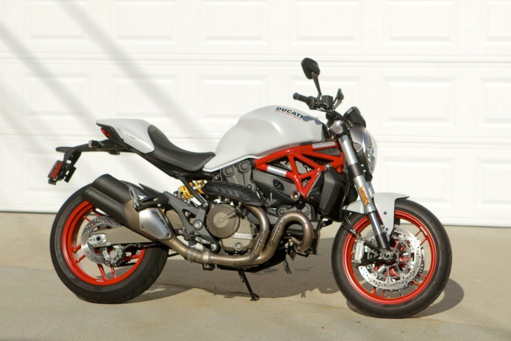 2016 Ducati MONSTER 1200 R