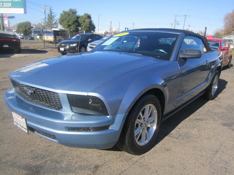 2006 Ford Mustang V6 2dr Convertible