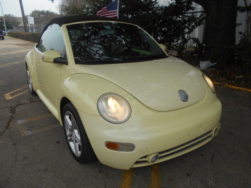 2004 Volkswagen New Beetle Convertible 2dr Convertible GLS Turbo Auto