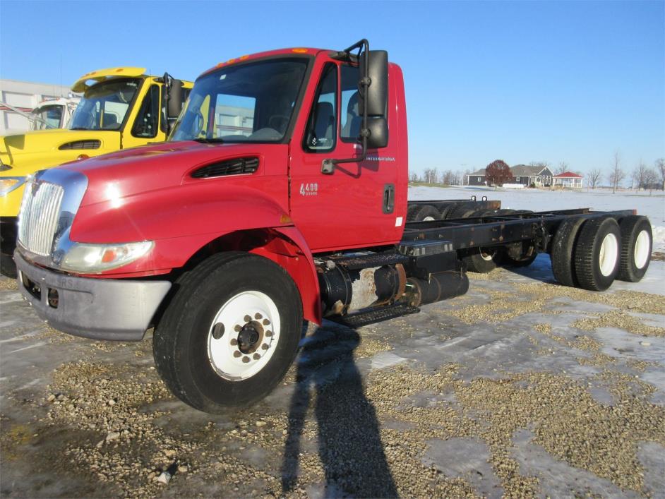 2007 International 4400  Cab Chassis