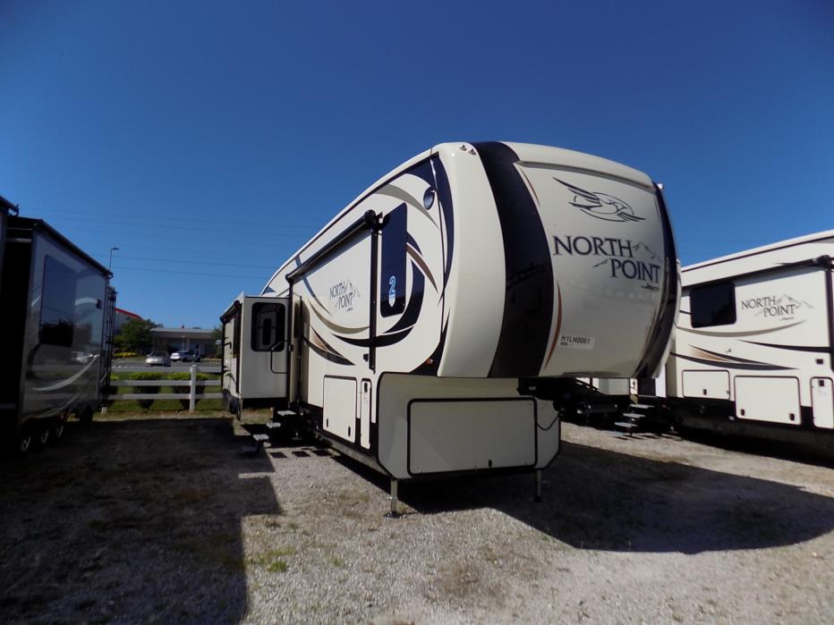 2017  Jayco  NORTH POINT 351RSQS