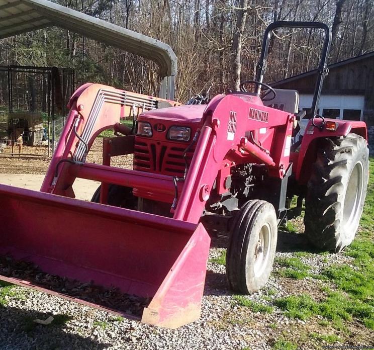 2009 Mahindra 5525 Tractor w/front end loader, 1
