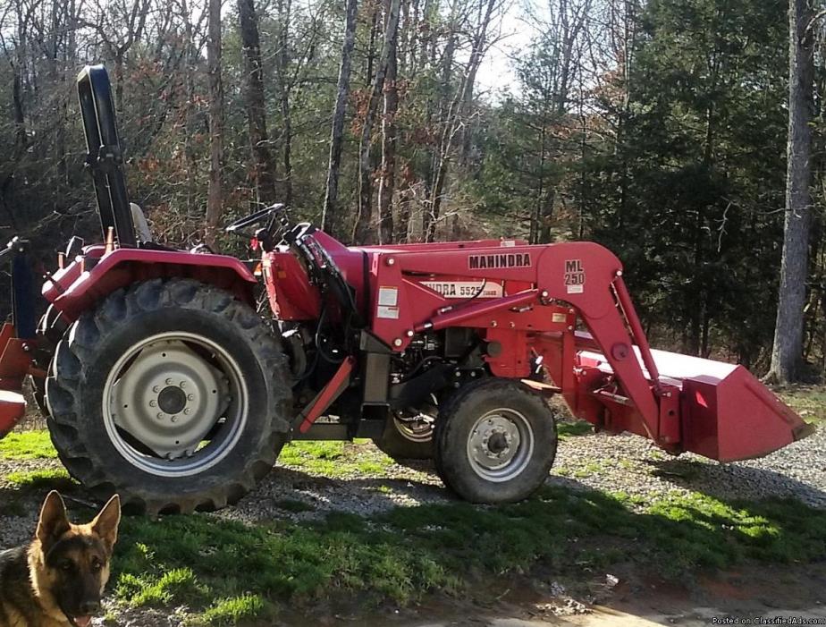 2009 Mahindra 5525 Tractor w/front end loader