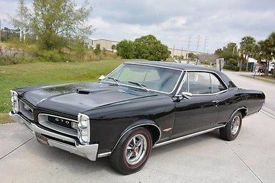 1966 Pontiac GTO  1966 PONTIAC GTO - 400 TRIPOWER - 4 SPEED MUNCIE - AMAZING