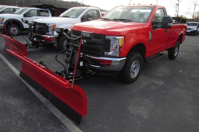 2017 Ford F-250 Plow Truck  Plow Truck - Spreader Truck