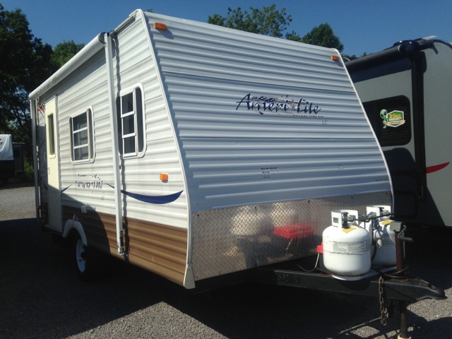 2004  Gulf Stream  AMERI LITE 17FD