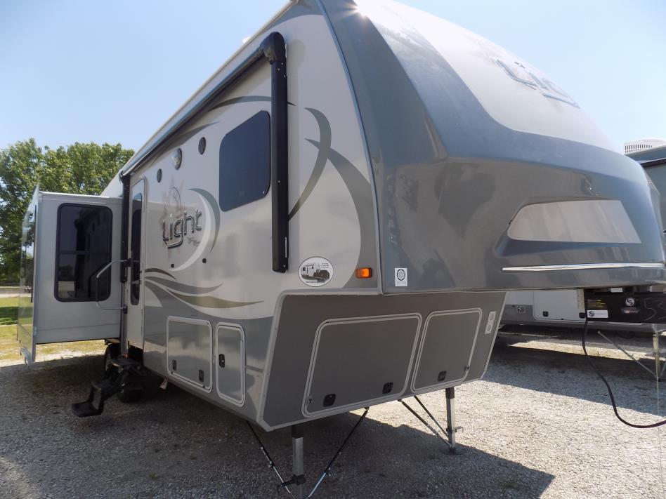 2017  Open Range  LIGHT 319RLS