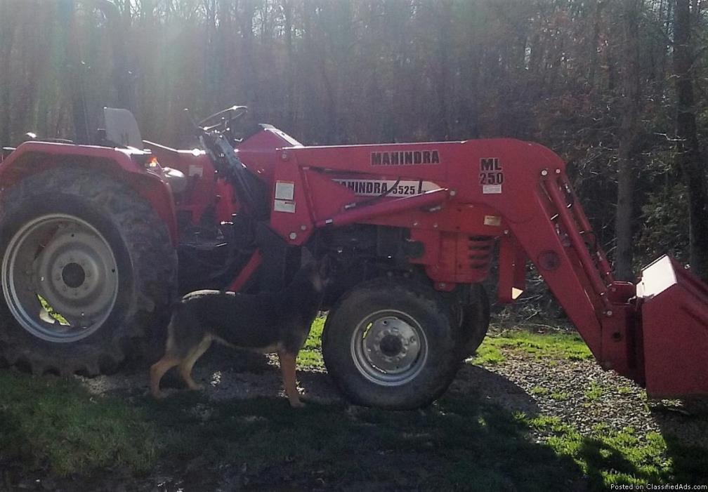 2009 Mahindra 5525 Tractor w/front end loader, 2