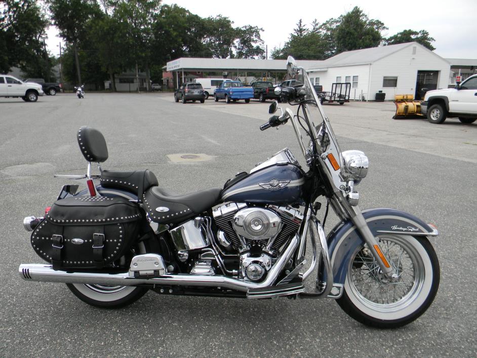 2003  Harley-Davidson  FLSTC/FLSTCI Heritage Softail Classic