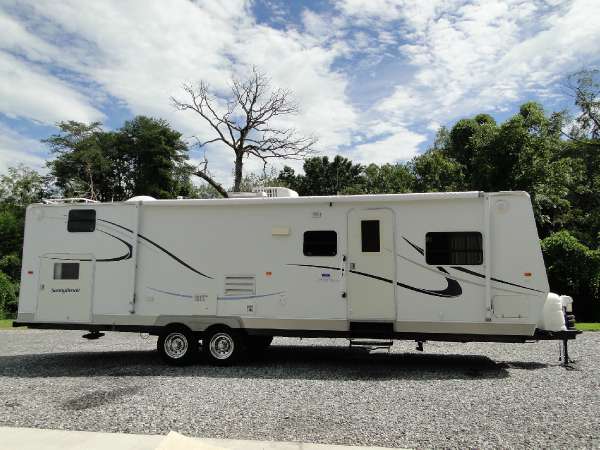 2005  Sunnybrook  SOLANTA 3310